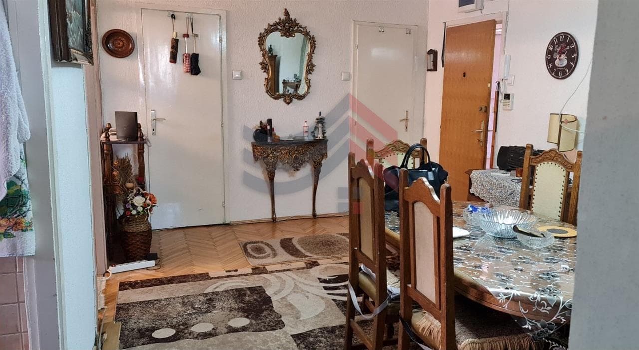 Banesë në shitje në Bregun e Diellit 2