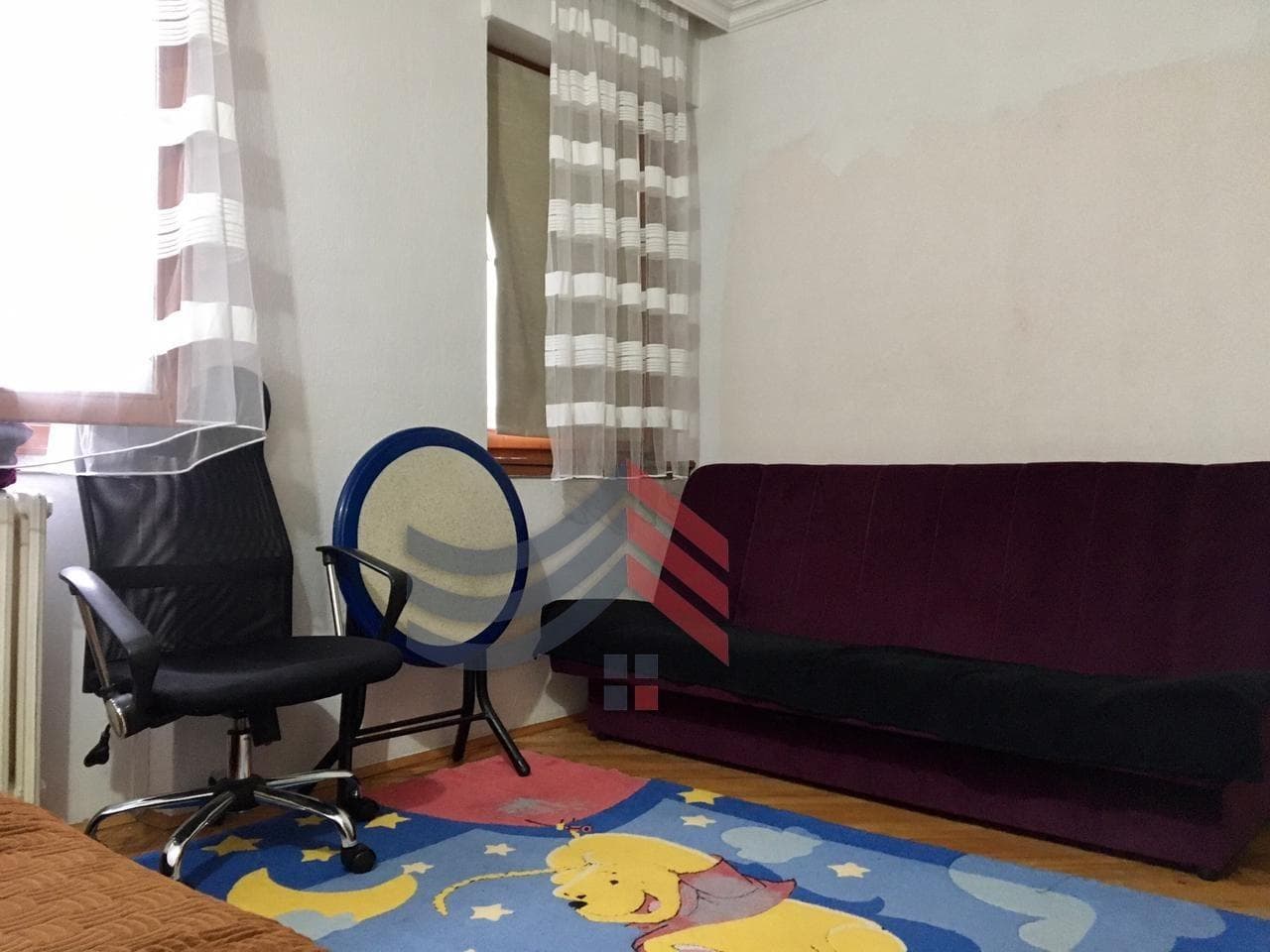 Banesë në shitje në lagjen Dardania 4