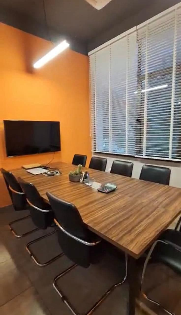 Office for rent in Tiranë 2