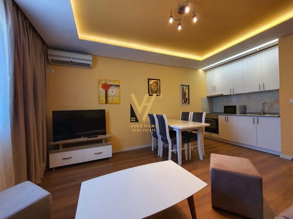 JEPET APARTAMENT 1+1 ME QERA TE RR KONGRESI MANASTIRIT 40.000 LEKE 2