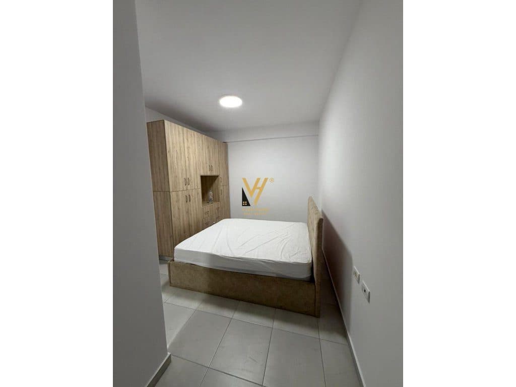 JEPET APARTAMENT 2+1+BLK ME QIRA NE YZBERISHT 60.000 LEKE 3