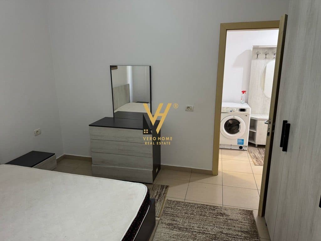JEPET APARTAMENT 1+1+BLK ME QERA TEK 5 MAJI 45.000 LEKE 3