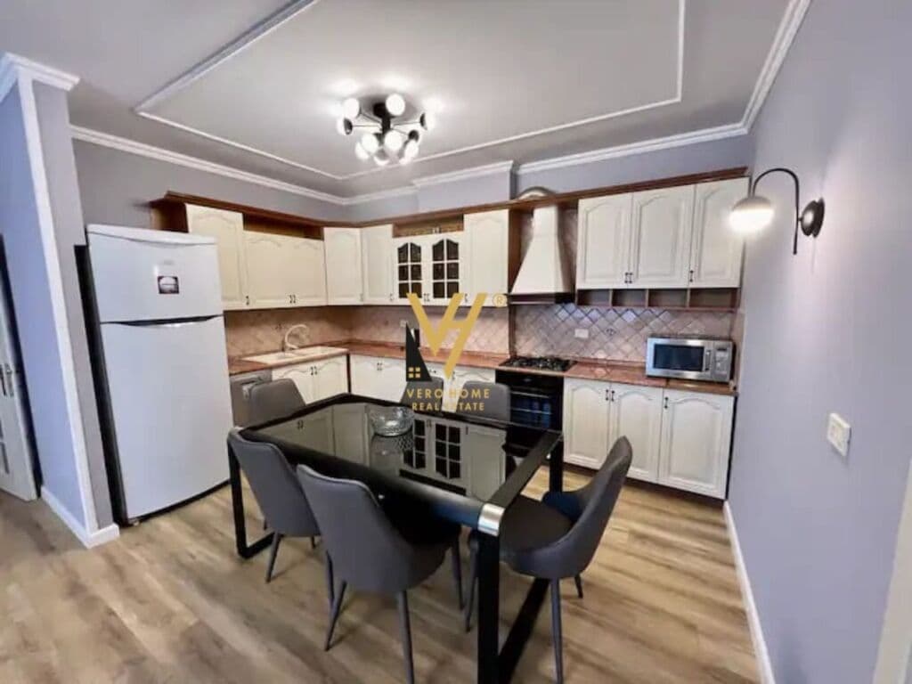 Jepet Apartament 2+1+2 me qera te Stadiumi Air Albania 120 m2 2