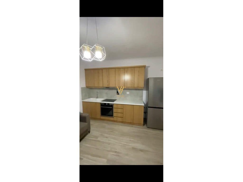 JEPET APARTAMENT 1+1 ME QIRA TE ISH PARKU 45.000 LEKE 2