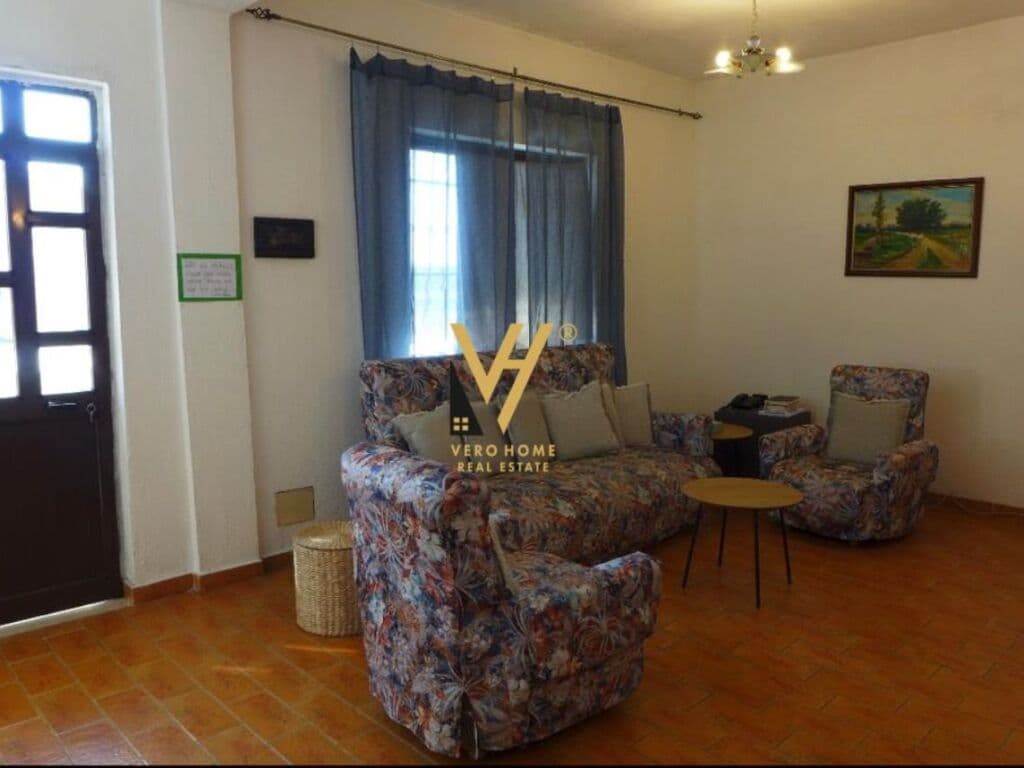 Shitet vile 2 kateshe ne Durres 227 m2