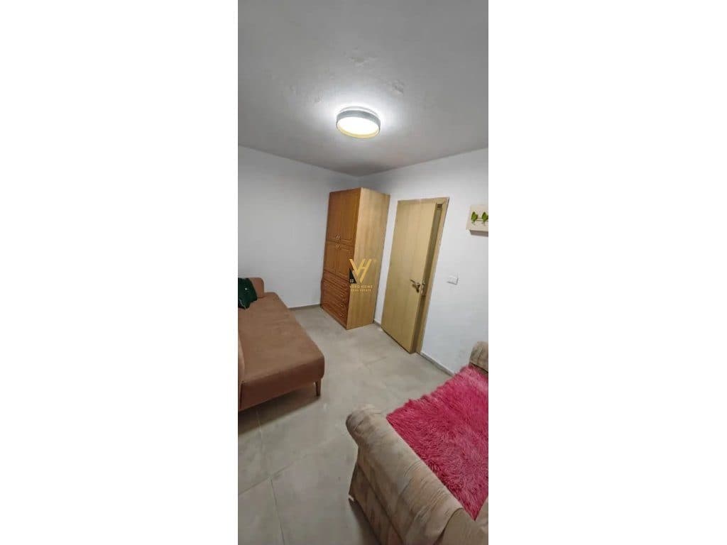 JEPET APARTAMENT 3+1 ME QIRA NE SELITE 45.000 LEKE 3