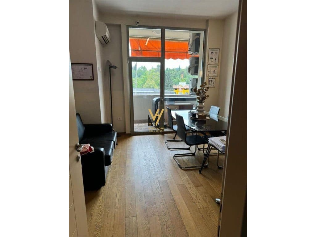 JEPET ZYRE 131 M2 ME QERA TEK GARDA NE BLLOK 1.800 EURO 3