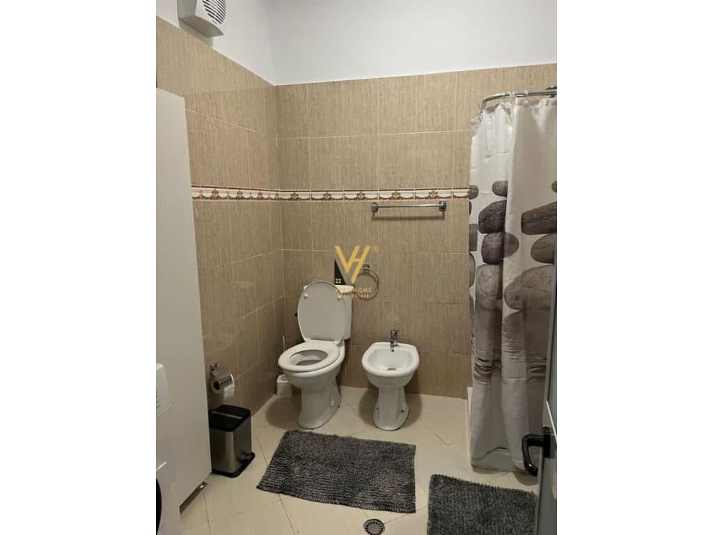 Jepet Apartament 2+1+ballkon me qera te Rruga Islam Alla 82 m2 4