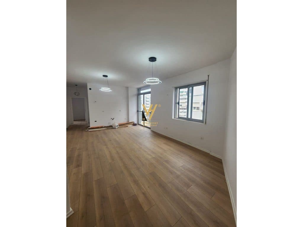 SHITET APARTAMENT 2+1+BLK TE KOMUNA E PARISIT