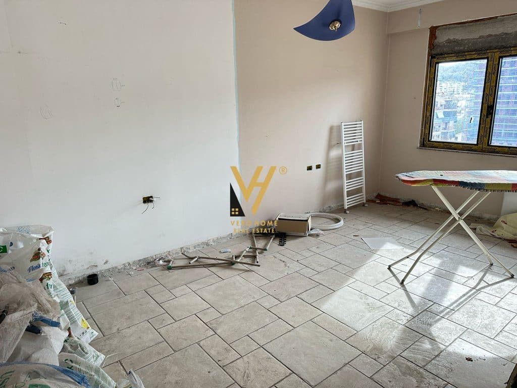 SHITET APARTAMENT DUBLEX TE KOMUNA E PARISIT 370.000 EURO