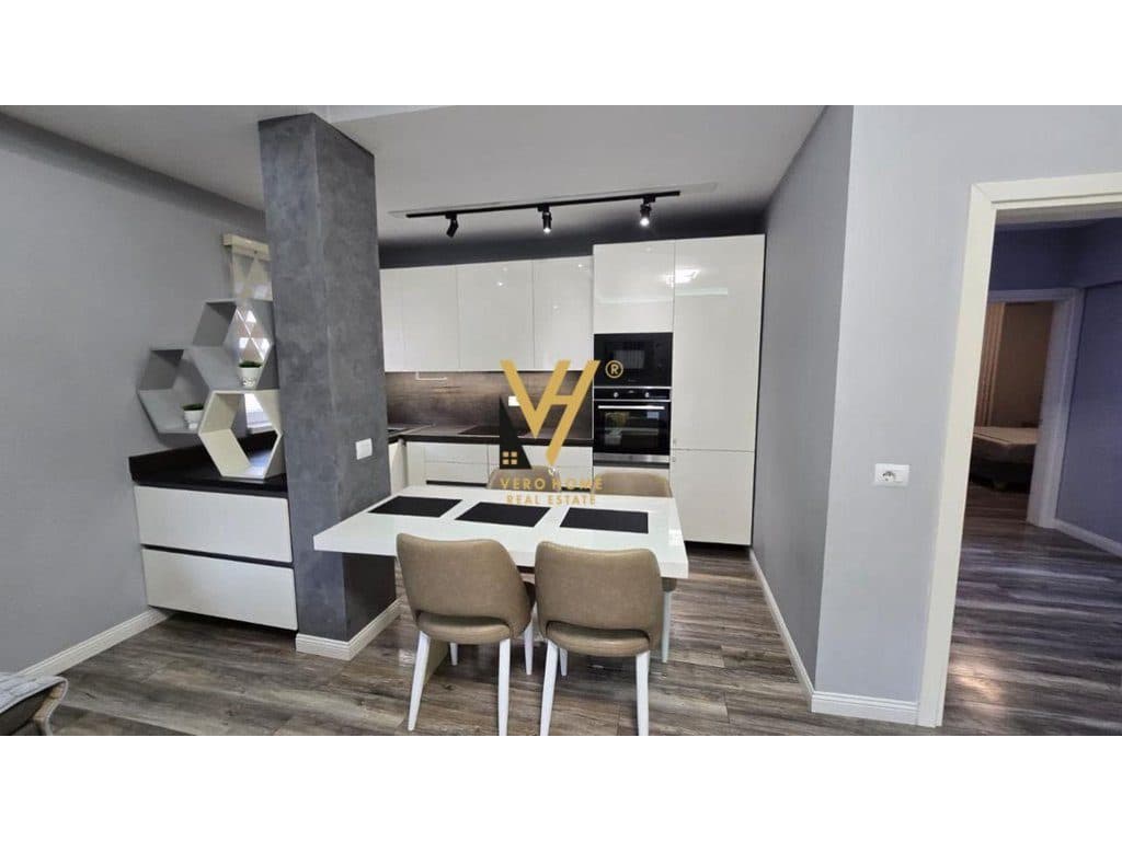 JEPET APARTAMENT 2+1+BLK ME QERA NE SAUK 55.000 LEKE 2