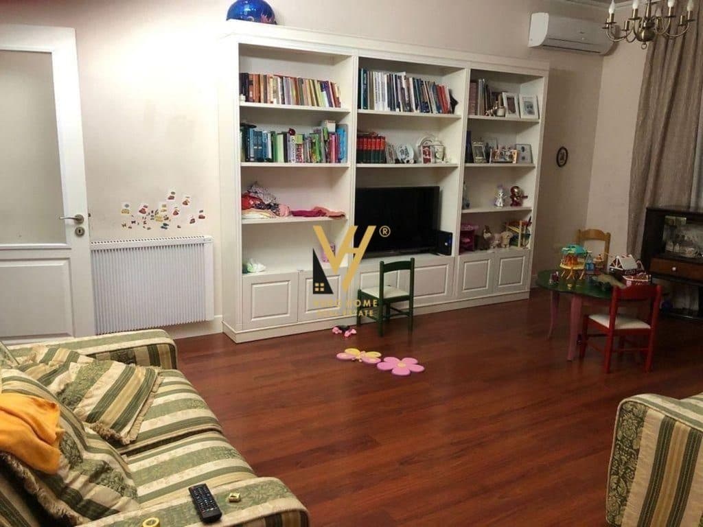 JEPET APARTAMENT 2+1+BLK ME QERA TE STACIONI I TRENIT 700 EURO 2