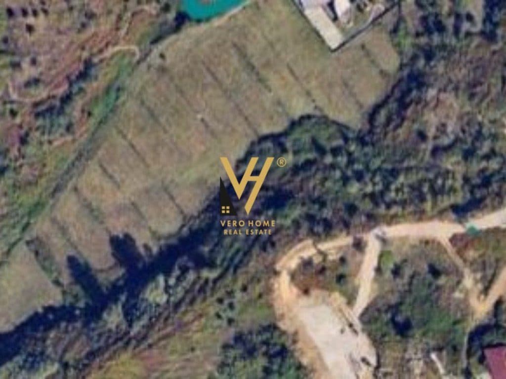 SHITET TOKE 5.100 M2 NE FARKE TE VOGEL 612.000 EURO