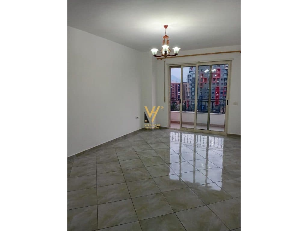 JEPET APARTAMENT 2+1+BLK ME QIRA TE UNAZA E RE, ASTIR 40.000 LEKE