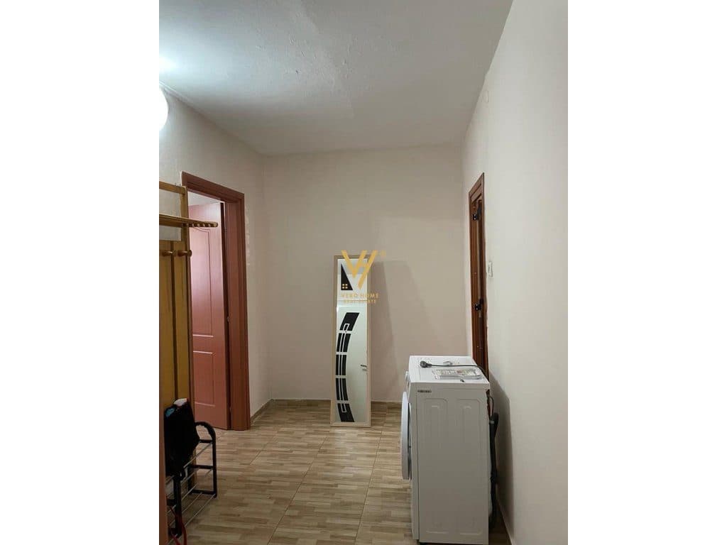 JEPET APARTAMENT 3+1+2+BLK ME QERA TE BLLOKU I VILAVE, SELITE 85.000 LEKE 4