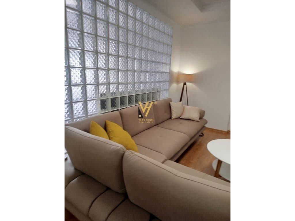 SHITET APARTAMENT 2+1+2+AMBIENT BIZNESI NE QESARAKE 270.000 EURO
