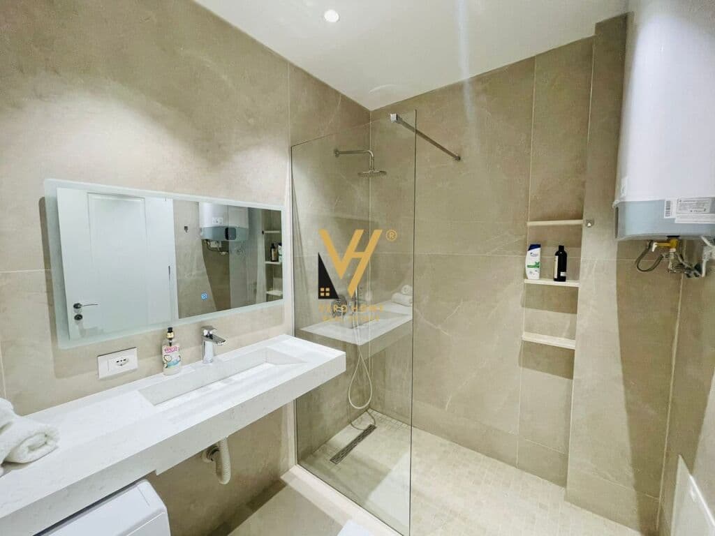 Jepet Apartament 1+1+ballkon me qera ne Qender 65 m2 3