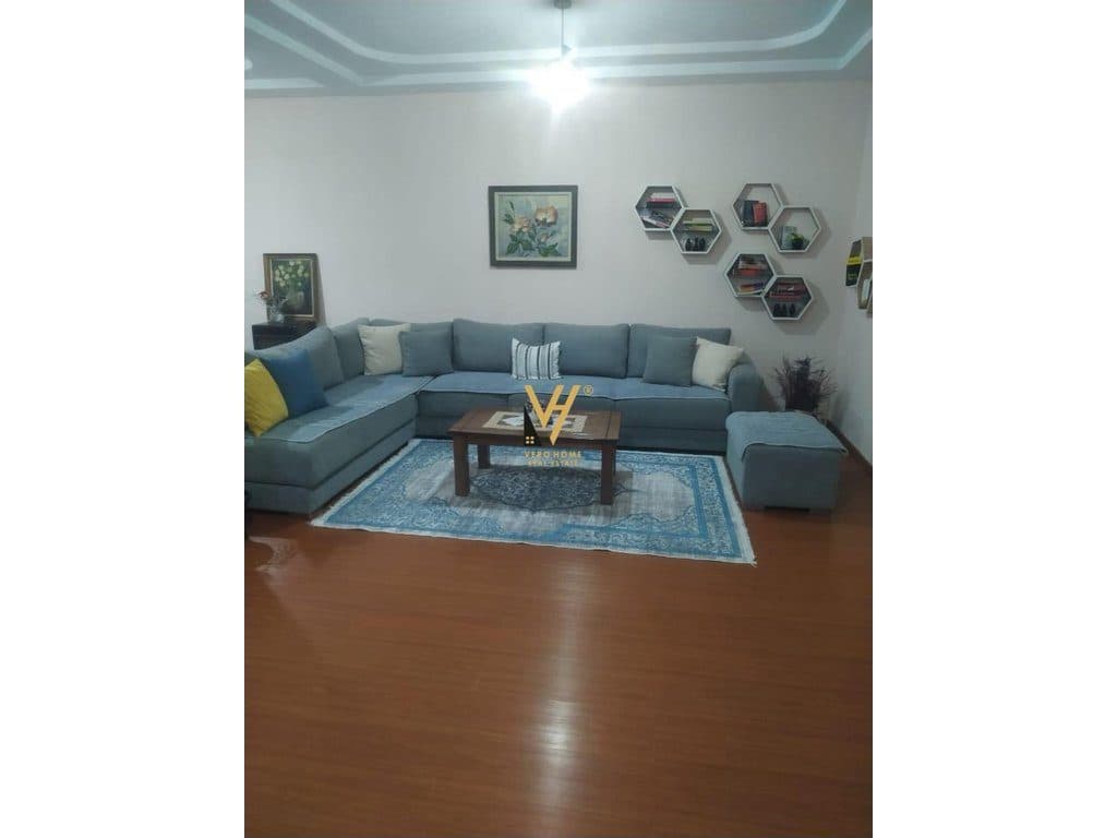 SHITET SHTEPI PRIVATE 3+1+2 TE KAFJA RREMES 220.000 EURO 2