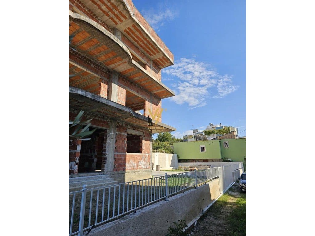 SHITET NDERTESE 4-KATESHE NE PLEPA, DURRES 260.000 EURO 3