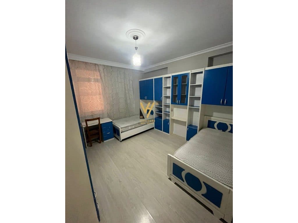 JEPET APARTAMENT 3+1+2+BLK ME QERA TE BLLOKU I VILAVE, SELITE 85.000 LEKE 4
