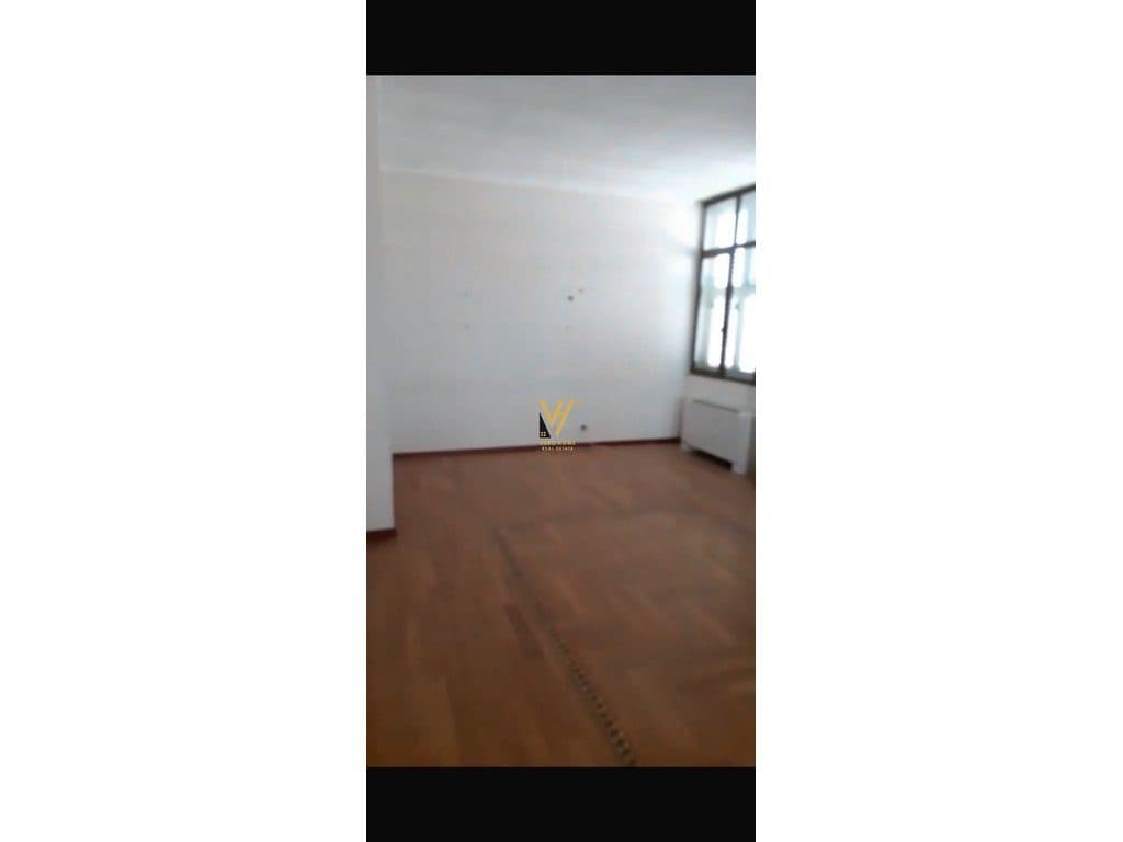 SHITET APARTAMENT 2+1+2+2 BLK NE FIER, LAGJA 11 JANARI 200.000 EURO
