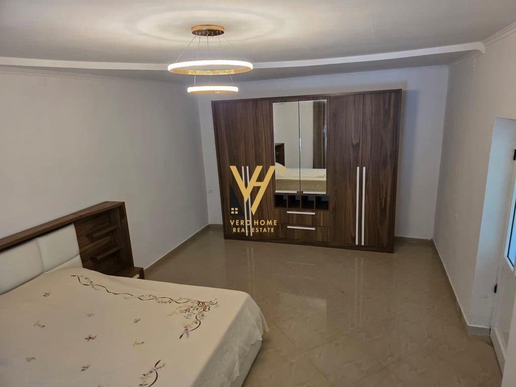 JEPET SHTEPI PRIVATE ME QERA NE ALLIAS 50.000 LEKE 4