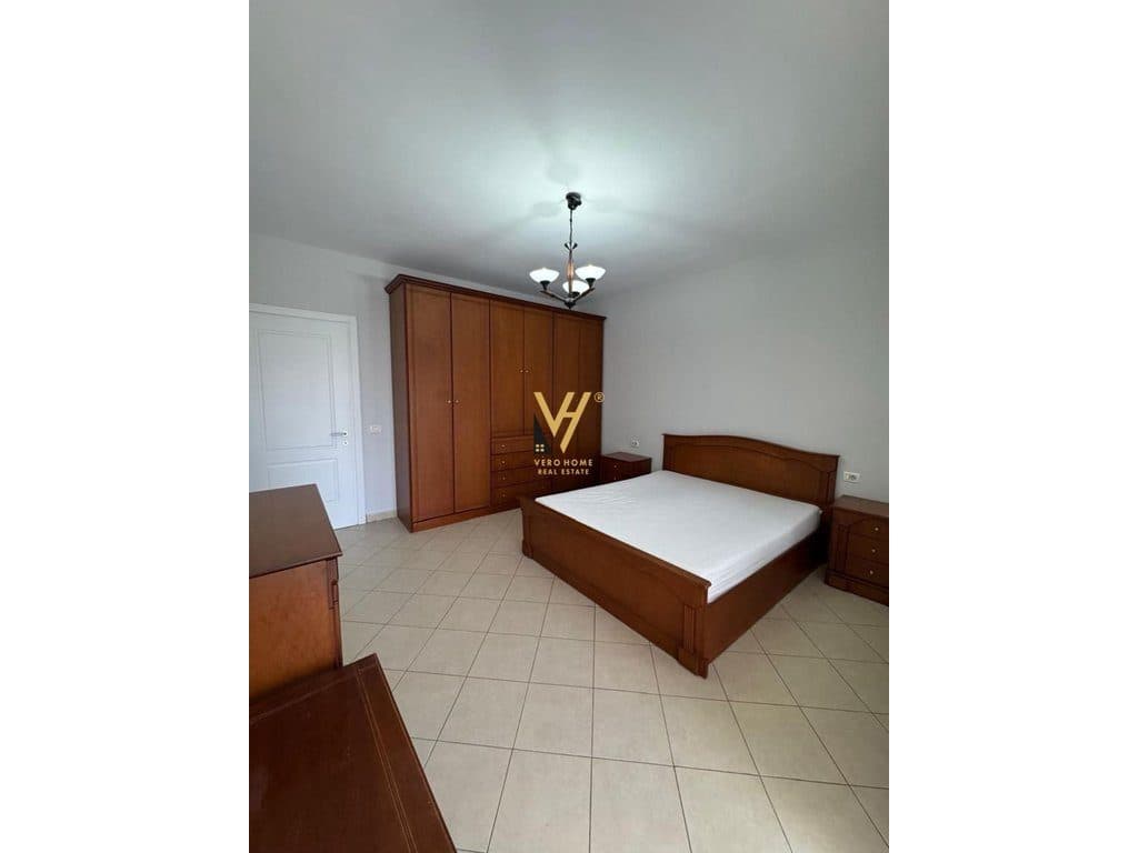 JEPET APARTAMENT 1+1+BLK ME QERA TEK DON BOSKO 50.000 LEKE 3