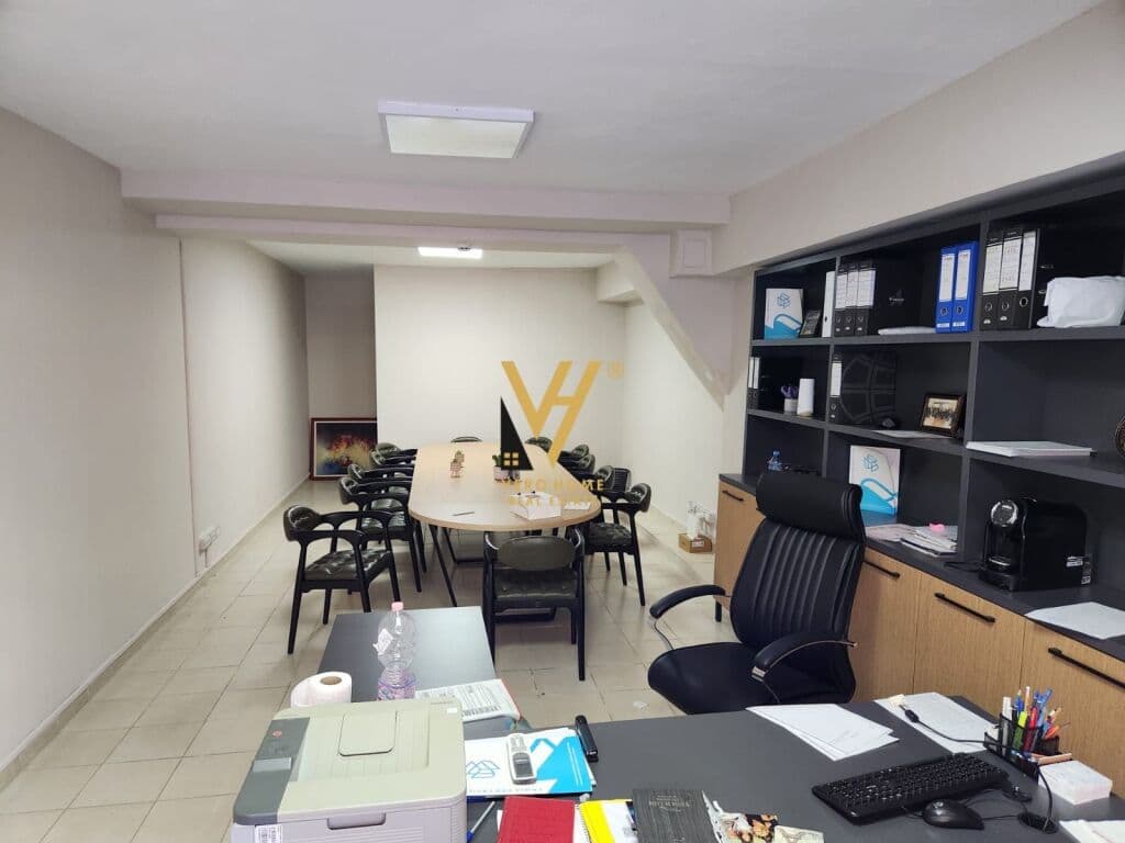 Jepet Ambient Biznesi me qera te Rruga e Elbasanit 68 m2 2