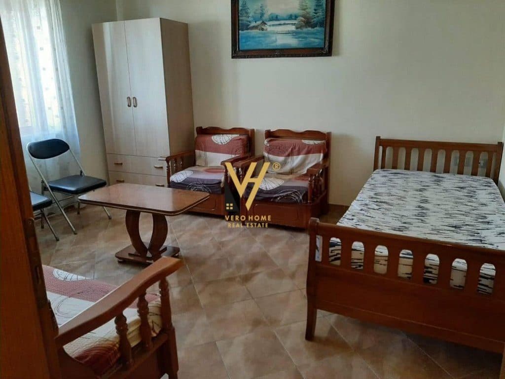 JEPET APARTAMENT 2+1+BLK ME QERA TE XHAMIA E TABAKEVE, RR.ELBASANIT 45.000 LEKE 4