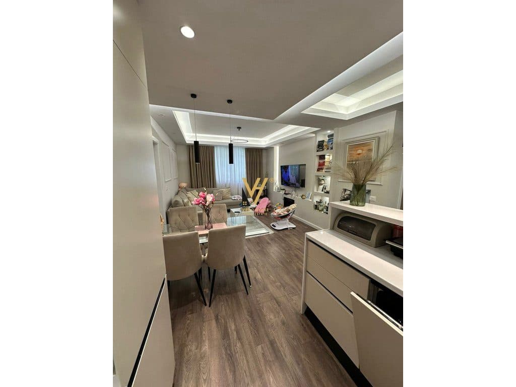 SHITET APARTAMENT 2+1+2 TE KODRA E DIELLIT 179.000 EURO 3