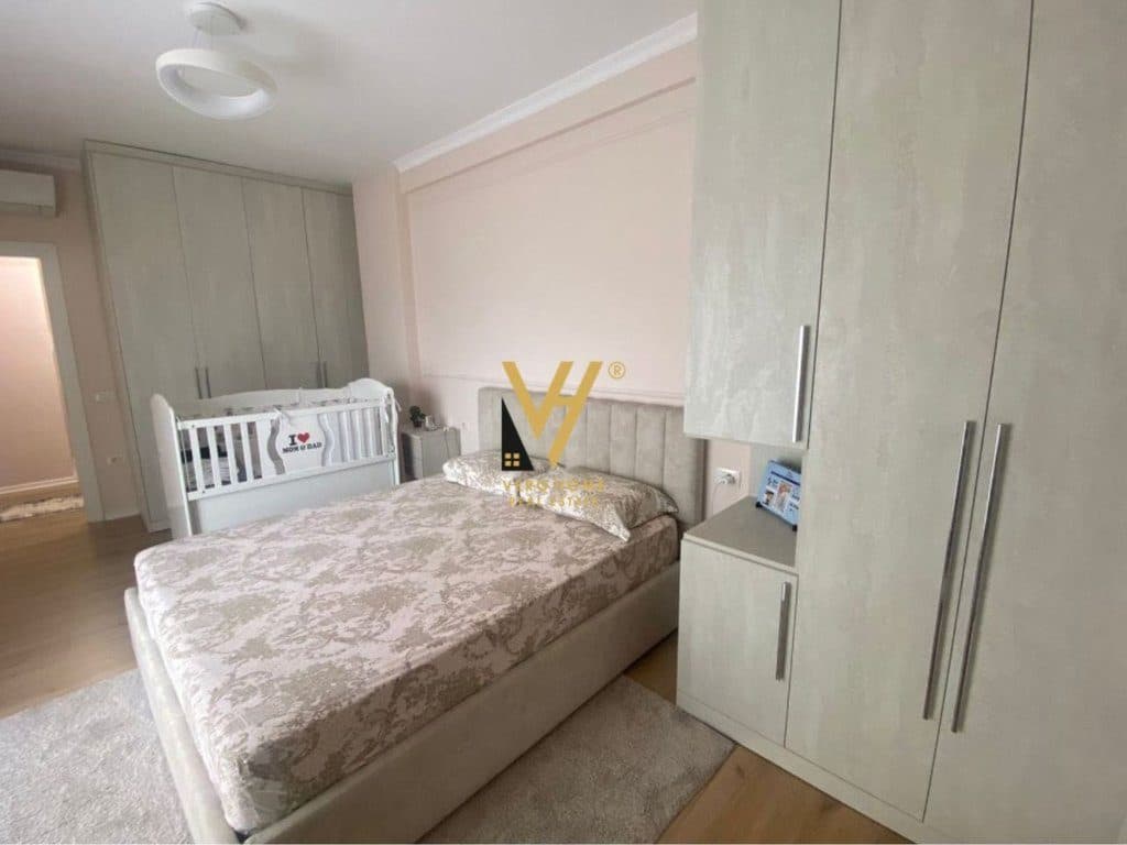 SHITET APARTAMENT 2+1 TEK VILA L 2021, UNAZA E RE 175.000 EURO 4