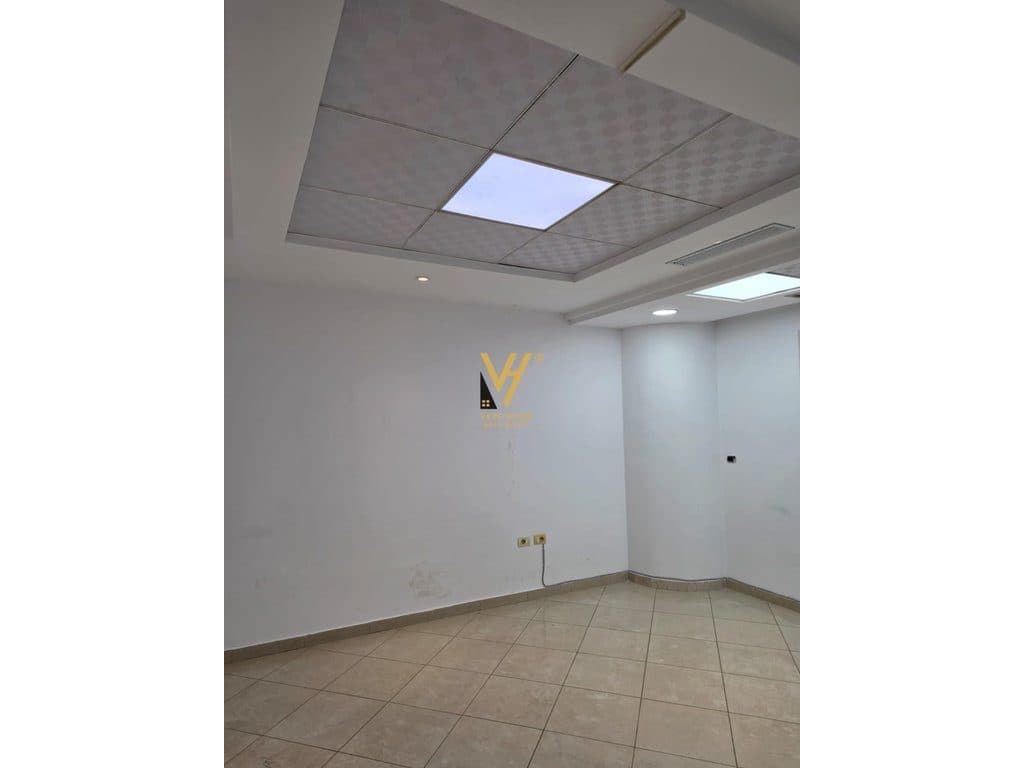 JEPET ZYRE 167 M2 ME QERA TE PIRAMIDA 2.500 EURO 4