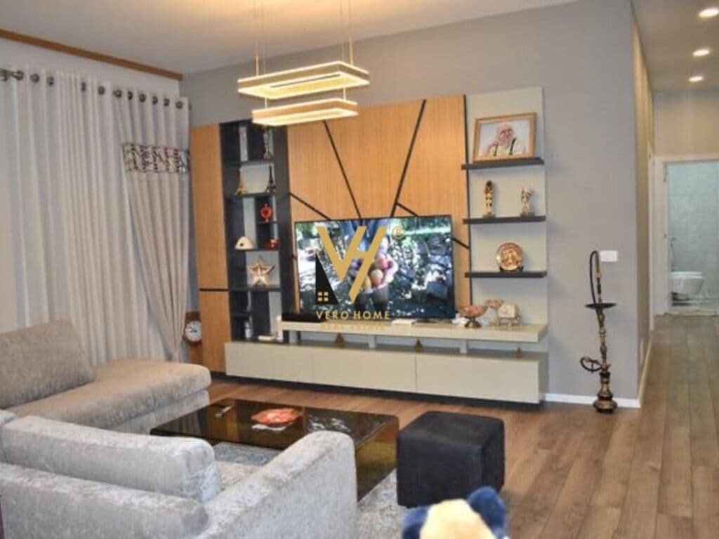 Shitet Apartament 2+1+2 te Rruga Drita Hoxha 117 m2
