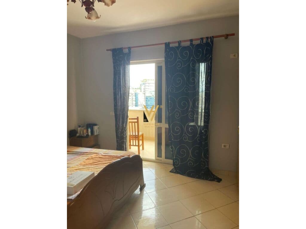 Shitet apartament 1+1+ballkon te Rruga Siri Kodra 76 m2 3