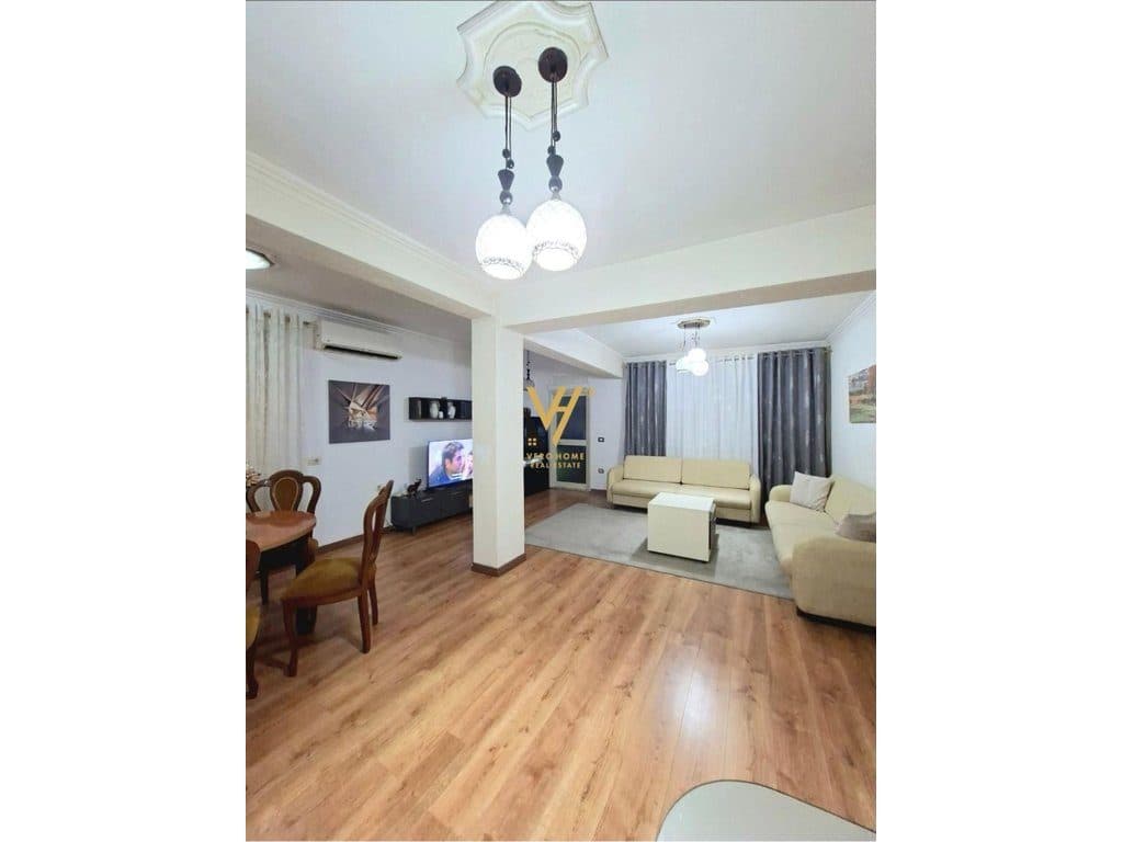 JEPET SHTEPI PRIVATE 2+1+2 ME QIRA NE ALLIAS 65.000 LEKE 4