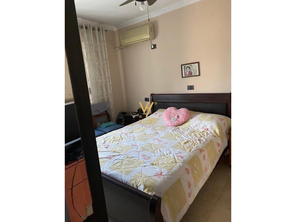 JEPET APARTAMENT 1+1 ME QIRA TE RRUGA FORTUZI 65.000 LEKE 3