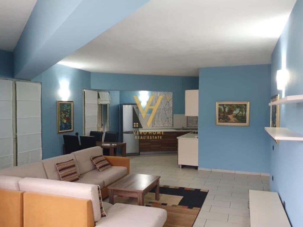 Shitet apartament 2+1+2 te Kopshti Zoologjik 153 m2 2