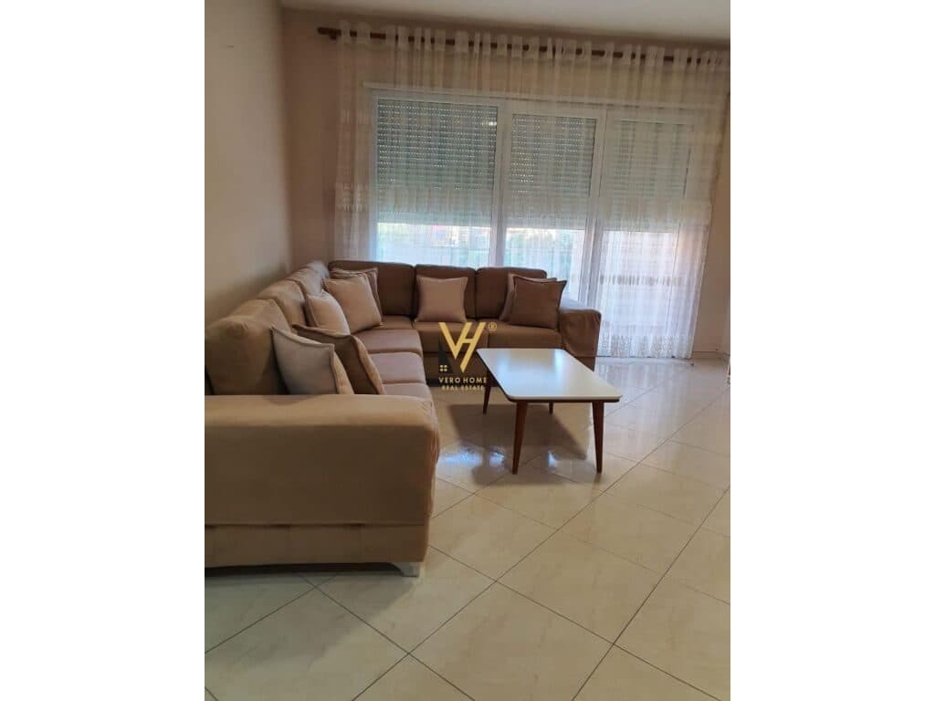 Jepet Apartament 2+1+2+ballkon me qera te Rruga e Kavajes 110 m2 2