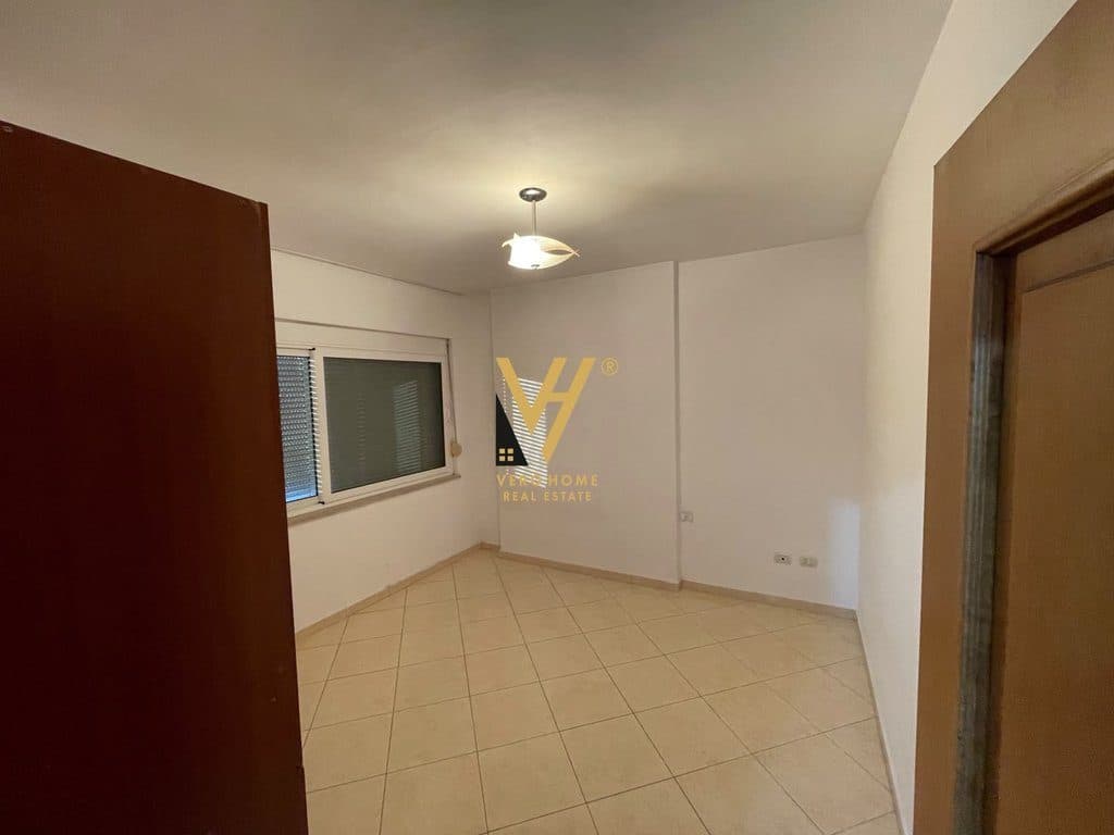 SHITET APARTAMENT 2+1+BLK TE PAZARI I RI 150.000 EURO 4