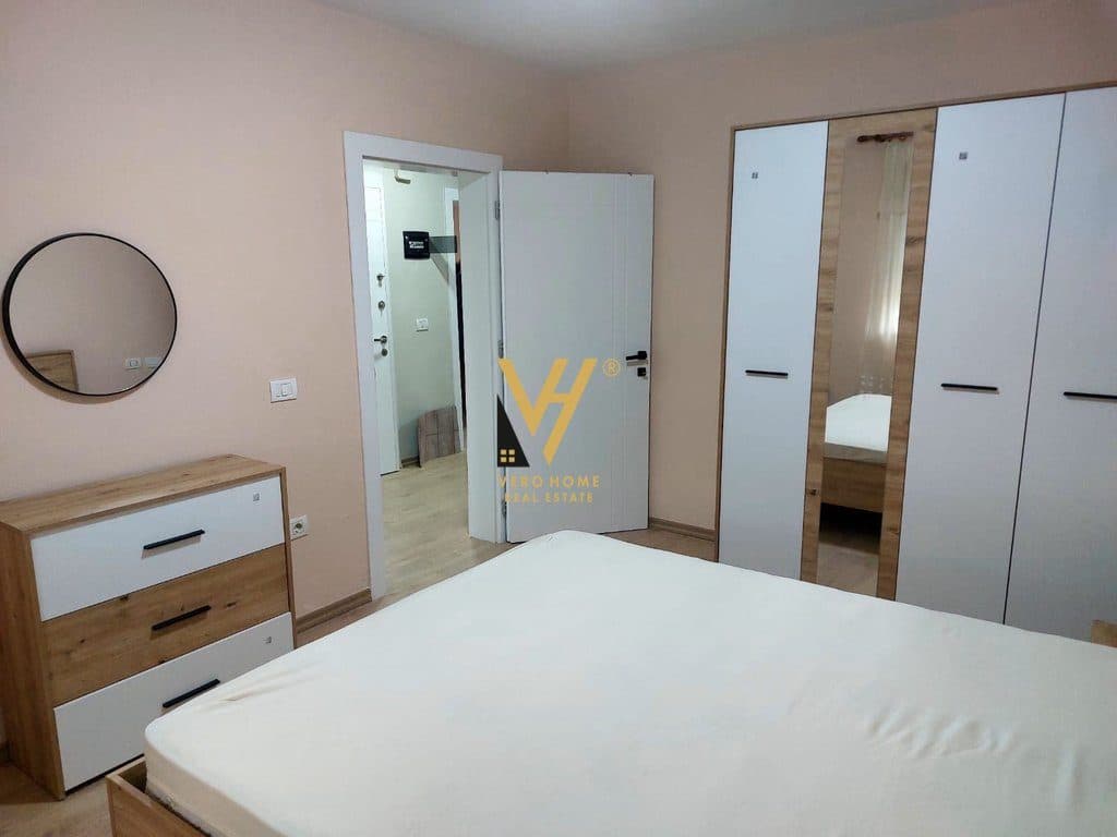JEPET APARTAMENT 2+1 ME QERA TE 21 DHJETORI 70.000 LEKE 4