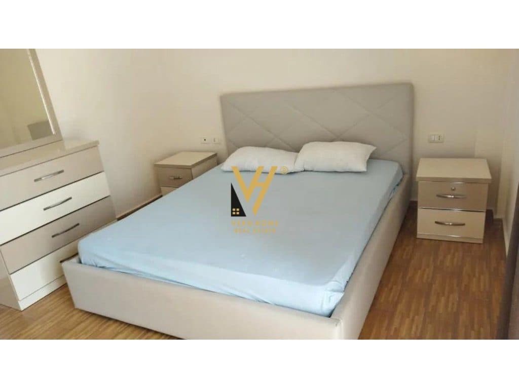 JEPET APARTAMENT 1+1+BLK ME QIRA TE KOMUNA E PARISIT 50.000 LEKE 2