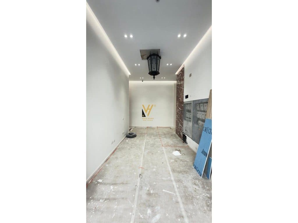 SHITET AMBIENT BIZNESI 129 M2 TE LIQENI I THATE 645.000 EURO 4