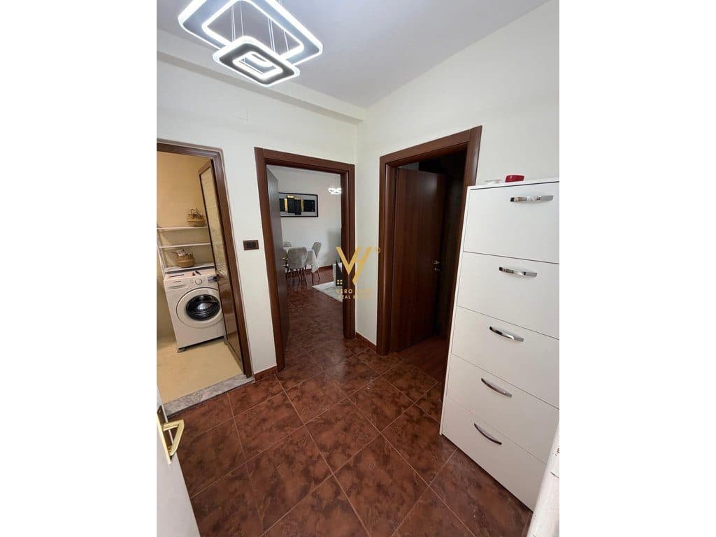 JEPET APARTAMENT 1+1+BLK ME QERA TEK ALI DEMI 45.000 LEKE 4