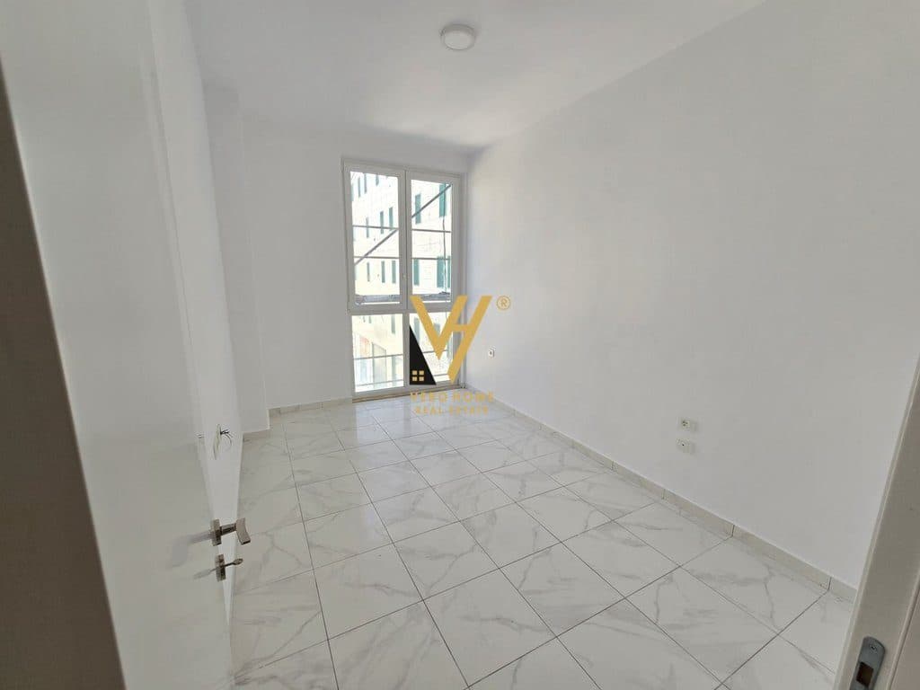 JEPET ZYRE 110 M2 ME QERA TE NISHARAKU 1.000 EURO 3