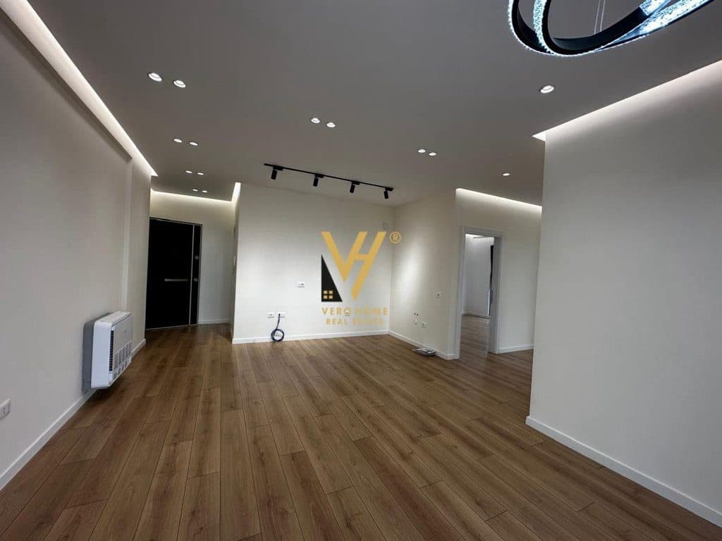 JEPET ZYRE 106 M2 ME QERA TE ARLIS,FARMACIA 10 75.000 LEKE 2