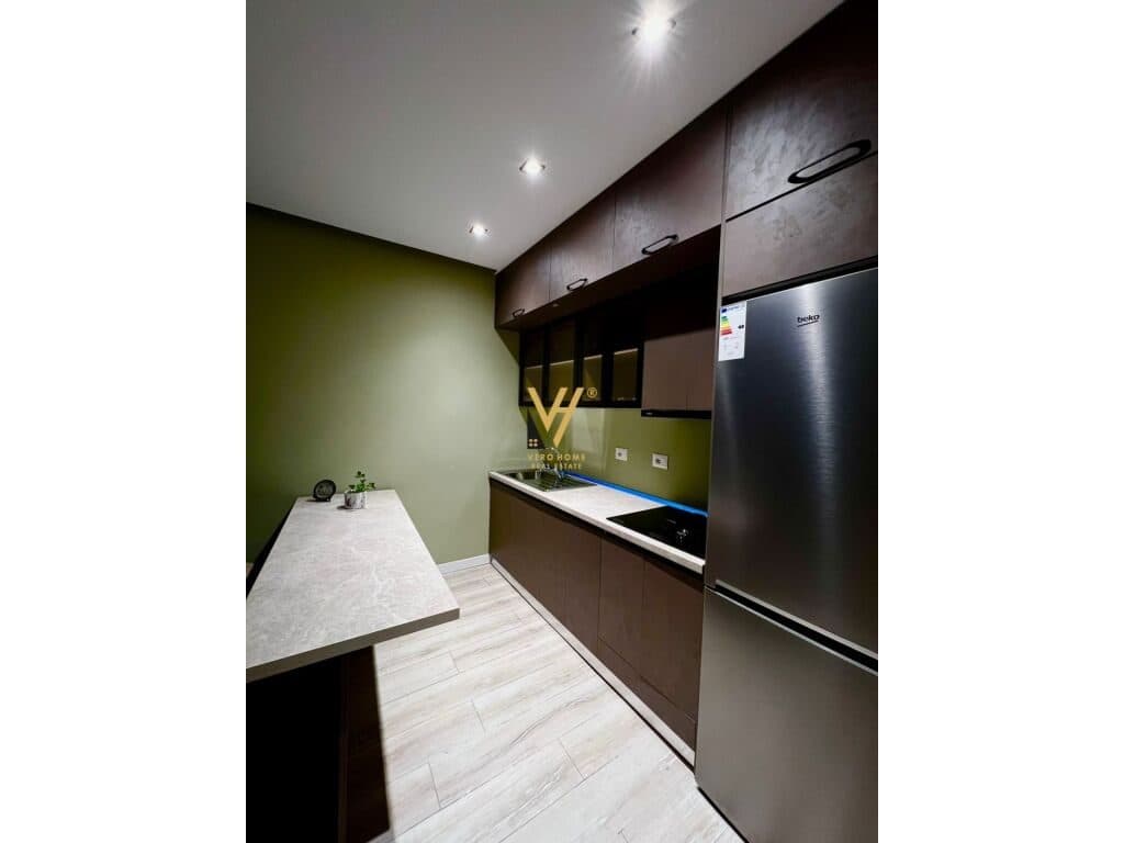 Shitet Apartament 1+1+ballkon te Pazari i Ri 48 m2 4