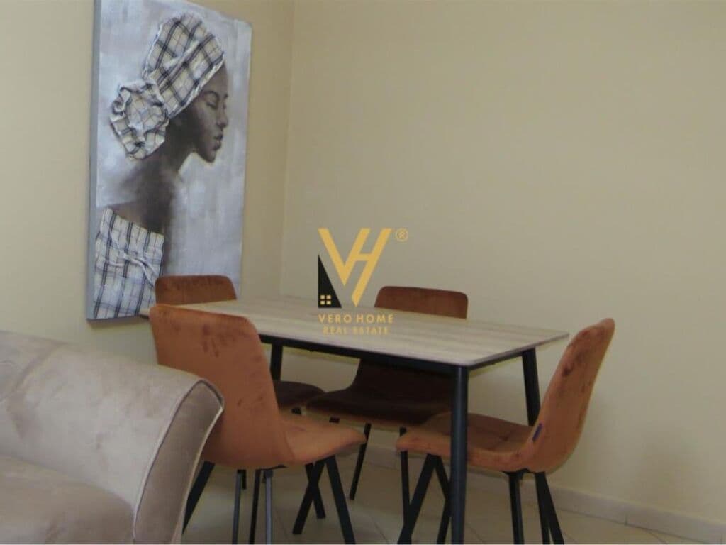 Jepet Apartament 2+1+2 me qera te Xhamlliku 80 m2 2
