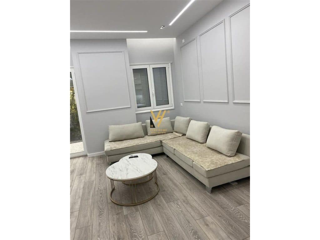 SHITET APARTAMENT 2+1 NE VLORE 230.000 EURO