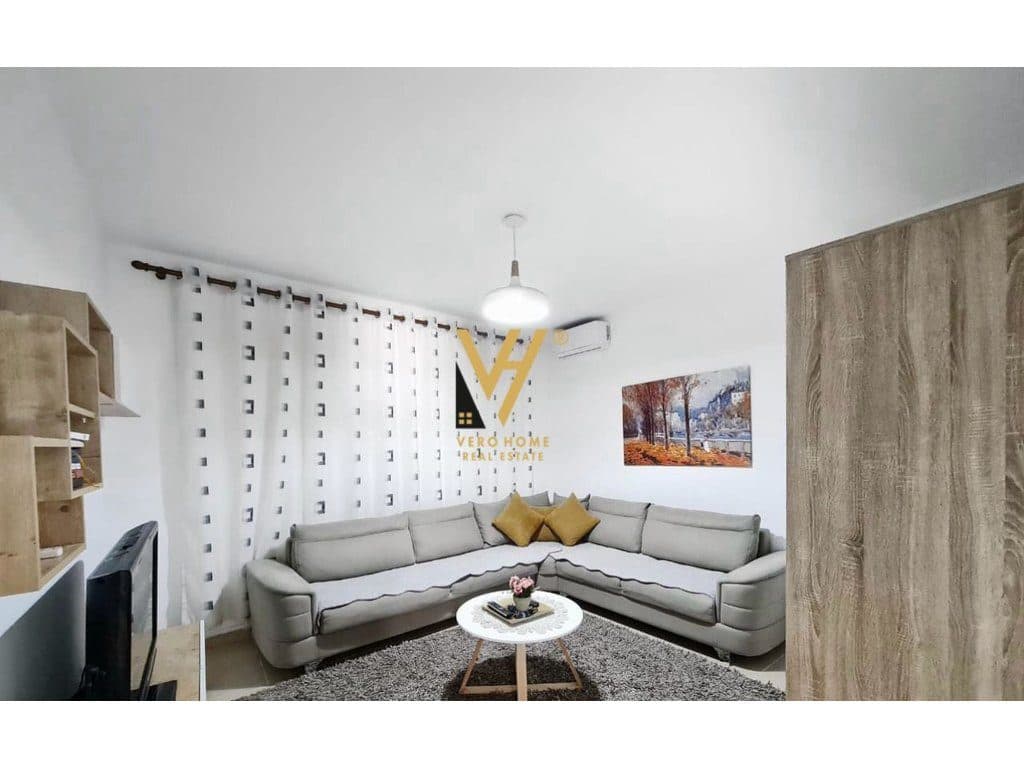 JEPET SHTEPI 1+1 ME QERA TE TE PAZARI I RI 750 EURO