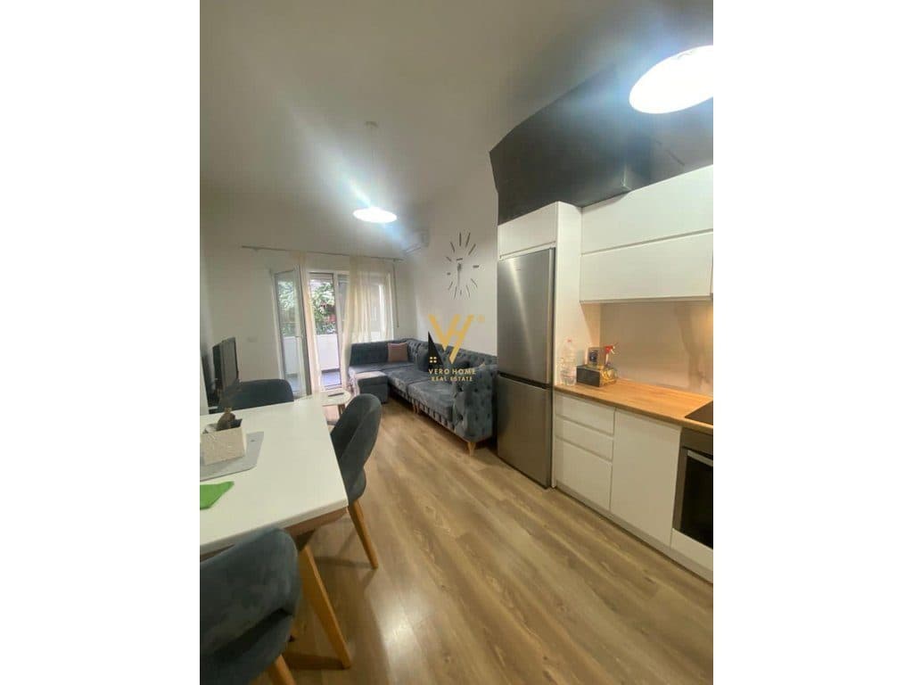 JEPET APARTAMENT 1+1+BLK ME QERA TE LIQENI I THATE 500 EURO